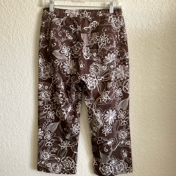 Additions by Chico's Floral Abstract Print Capris Brown Women's 6 (Chico’s 0.5) - Picture 2 of 12
